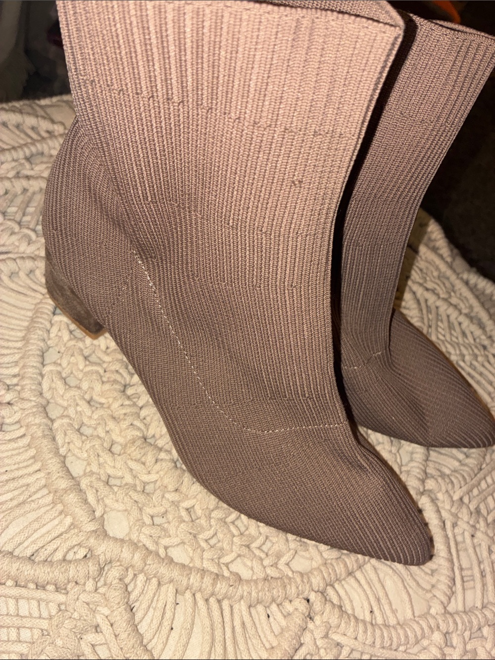 Trary‎ Ribbed Sock Ankle Booties in Mauve Brown
